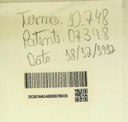 UMA CAPA ANNUNCIO, DE TECIDO APROPRIADO E COM O FORMATO DO MOVEL A QUE SE DESTINAR